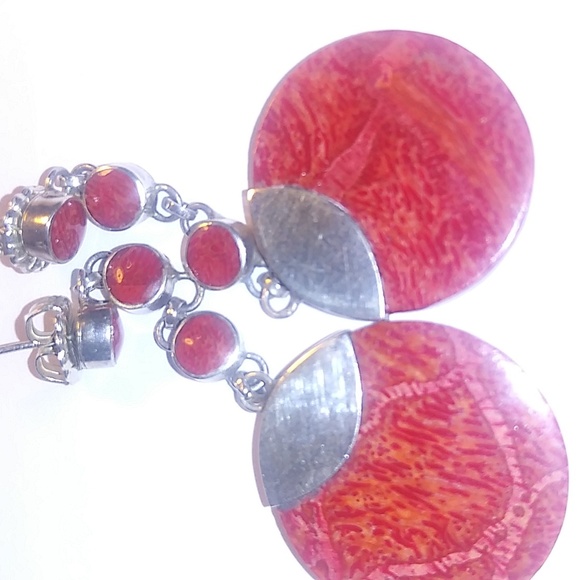 925 Coral Color Silver Embellishments Circle Pierced Three Small Stones - Picture 2 of 4